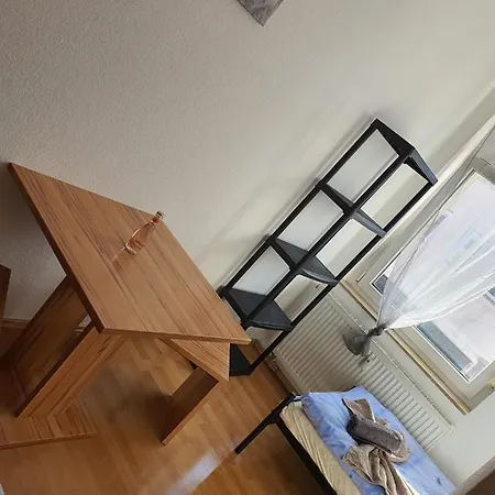Monteurs U. Ferienwohnung Crimmitschau
