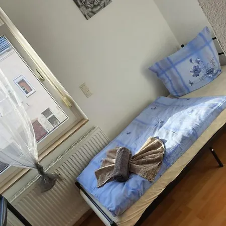 Monteurs U. Ferienwohnung Apartamento Crimmitschau